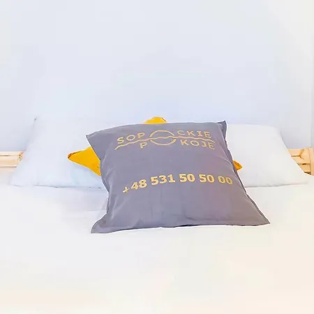 Yellow Apartament
